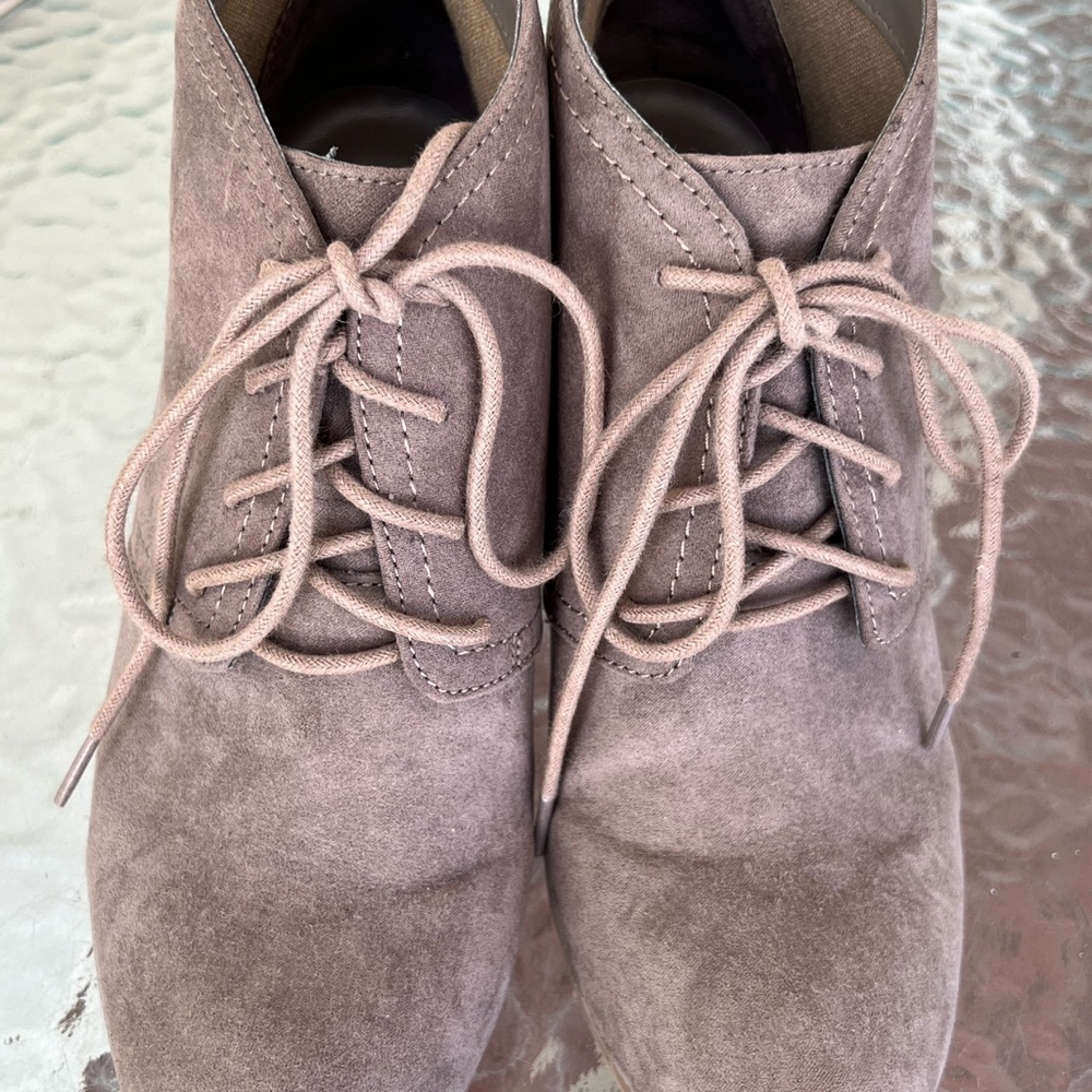 Arizona Wedge Heel Booties, Taupe, size 7M - Picture 9 of 16